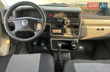 Минивэн Volkswagen Transporter 2000 в 