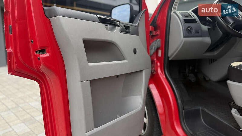 Минивэн Volkswagen Transporter 2004 в Ивано-Франковске