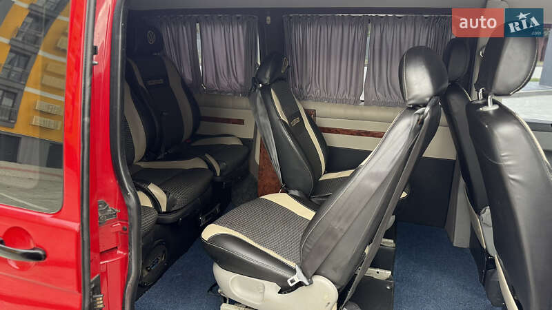 Минивэн Volkswagen Transporter 2004 в Ивано-Франковске