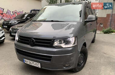 Минивэн Volkswagen Transporter 2013 в 