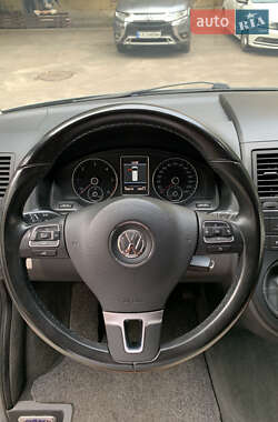 Минивэн Volkswagen Transporter 2013 в 