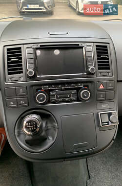 Минивэн Volkswagen Transporter 2013 в 