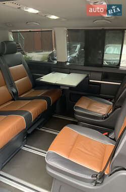 Минивэн Volkswagen Transporter 2013 в 
