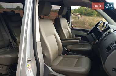 Минивэн Volkswagen Transporter 2013 в 