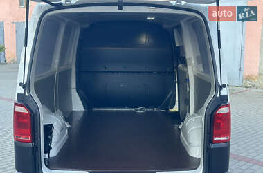 Грузовой фургон Volkswagen Transporter 2017 в 