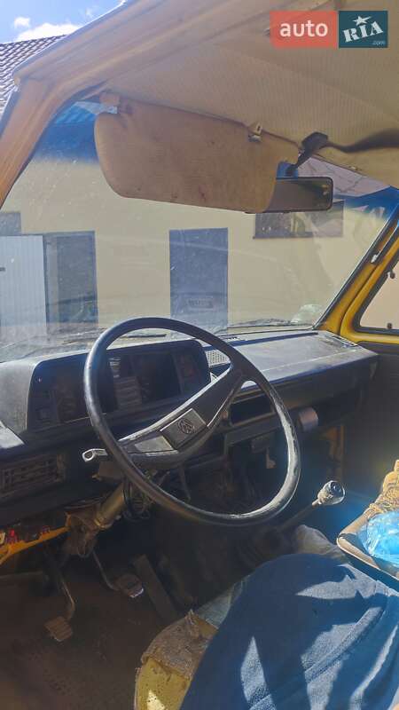 Грузопассажирский фургон Volkswagen Transporter 1987 в 
