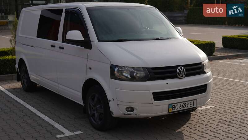Грузовой фургон Volkswagen Transporter 2010 в Киеве