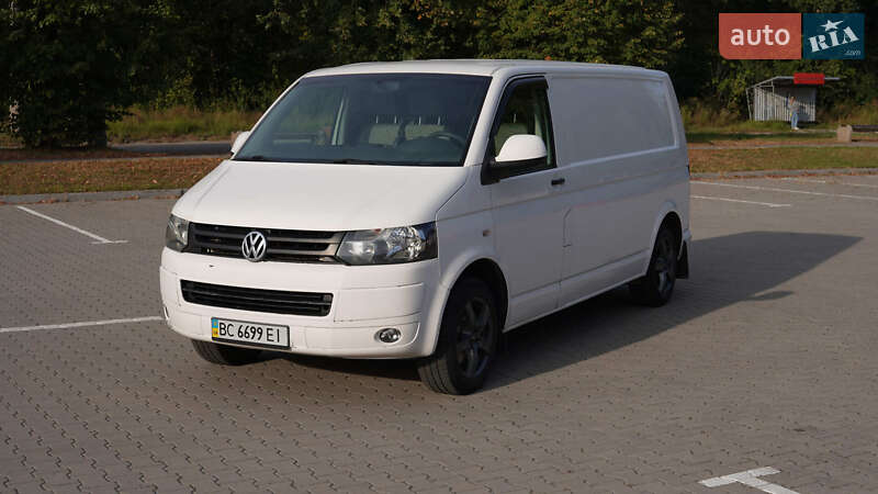 Грузовой фургон Volkswagen Transporter 2010 в Киеве