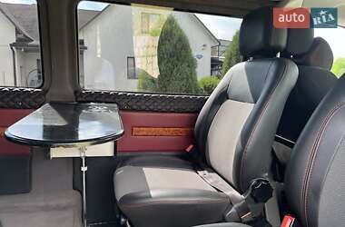 Минивэн Volkswagen Transporter 2004 в 