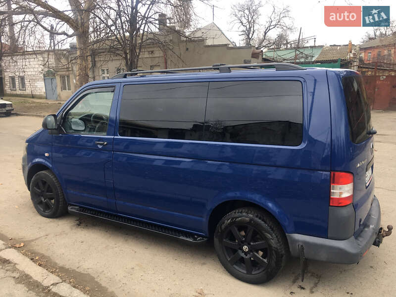 Грузопассажирский фургон Volkswagen Transporter 2010 в Одессе