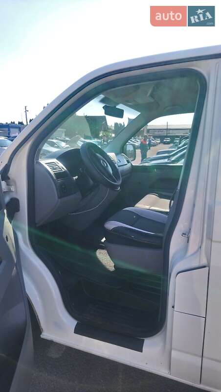 Минивэн Volkswagen Transporter 2009 в Белой Церкви