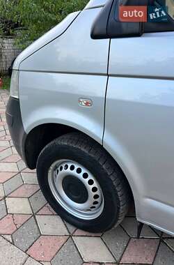 Минивэн Volkswagen Transporter 2009 в 