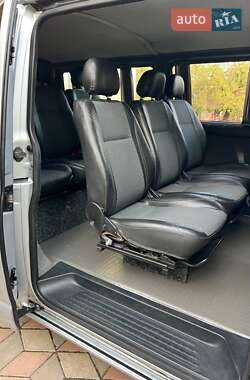 Минивэн Volkswagen Transporter 2009 в 