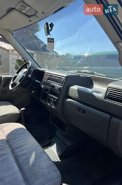 Минивэн Volkswagen Transporter 2003 в 