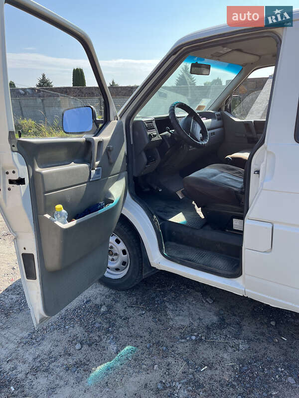 Минивэн Volkswagen Transporter 1998 в Рокитном