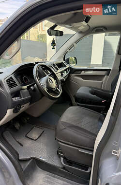 Минивэн Volkswagen Transporter 2017 в 