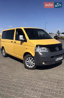 Вантажний фургон Volkswagen Transporter 2004 в Одесі