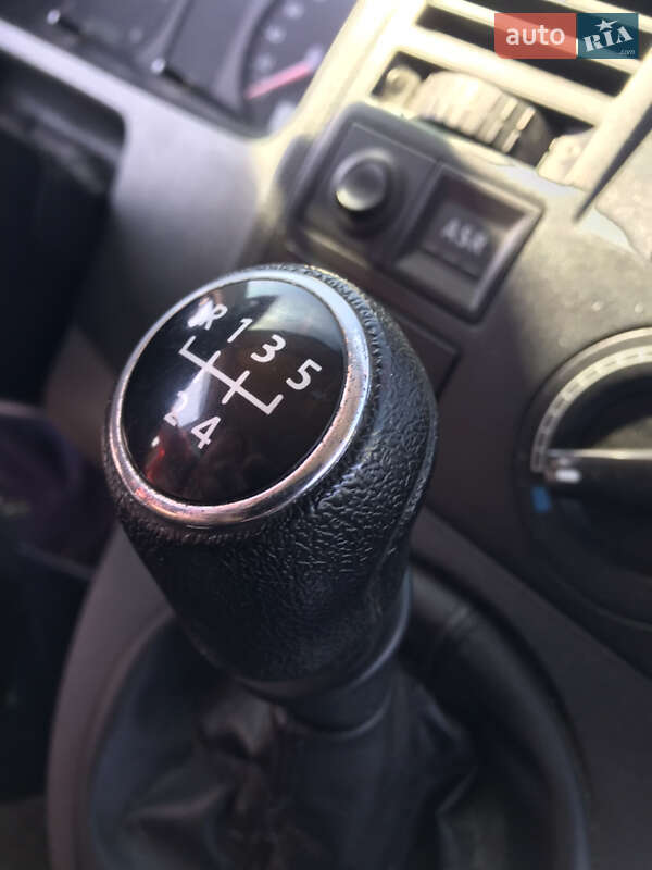 Грузовой фургон Volkswagen Transporter 2004 в Одессе фото 7 Грузовой фургон Volkswagen Transporter 2004 в Одессе