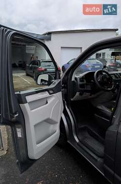 Минивэн Volkswagen Transporter 2018 в 