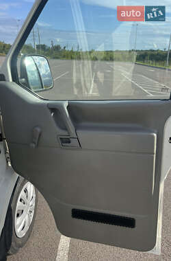 Минивэн Volkswagen Transporter 1999 в 