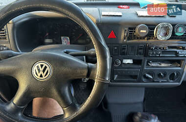 Минивэн Volkswagen Transporter 2000 в 