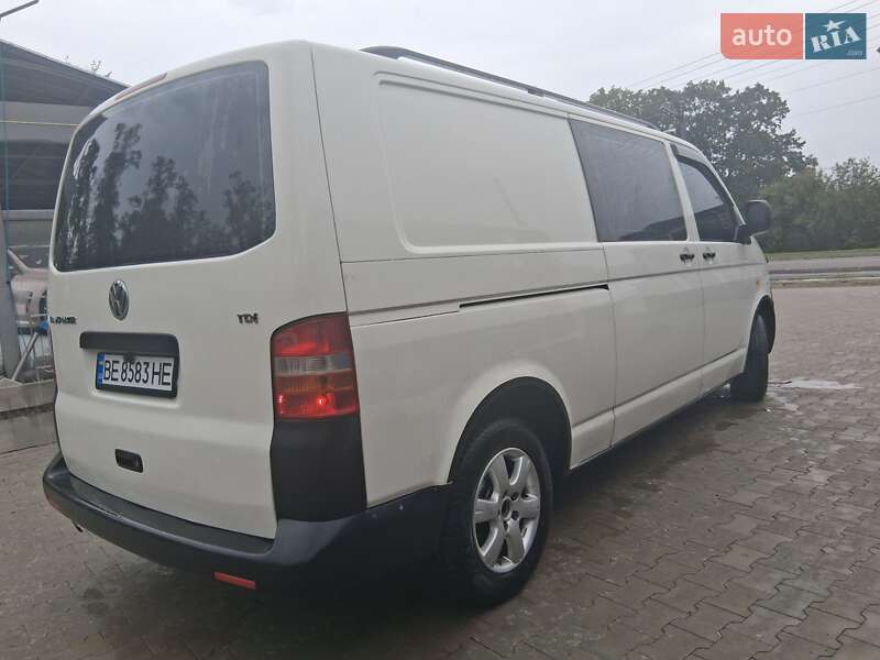 Грузовой фургон Volkswagen Transporter 2006 в Николаеве
