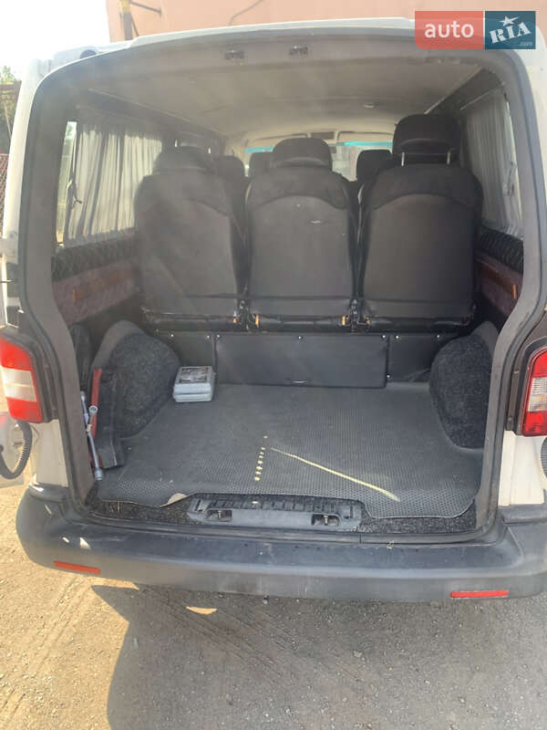 Минивэн Volkswagen Transporter 2010 в Берегово