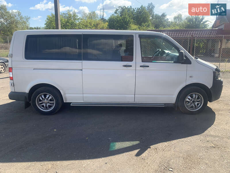 Минивэн Volkswagen Transporter 2010 в Берегово