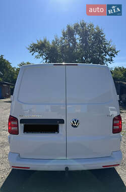 Мінівен Volkswagen Transporter 2017 в 