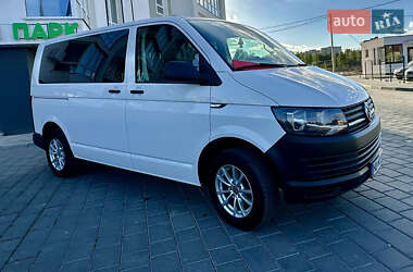 Минивэн Volkswagen Transporter 2017 в 