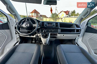 Минивэн Volkswagen Transporter 2017 в 