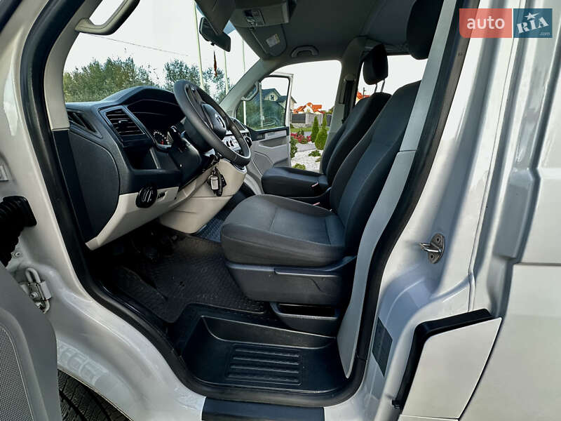 Минивэн Volkswagen Transporter 2017 в Трускавце