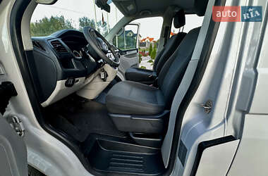 Минивэн Volkswagen Transporter 2017 в 