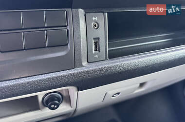 Грузовой фургон Volkswagen Transporter 2018 в 
