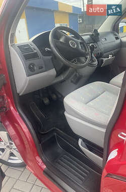 Минивэн Volkswagen Transporter 2005 в 