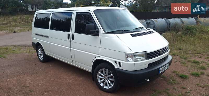 Мінівен Volkswagen Transporter 2000 в Коростені