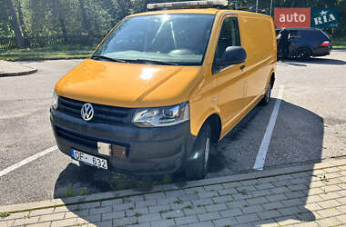 Минивэн Volkswagen Transporter 2015 в Киеве