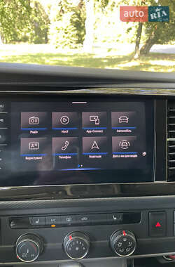 Минивэн Volkswagen Transporter 2020 в 