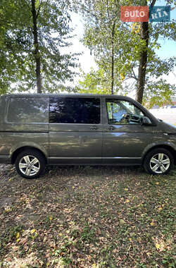 Минивэн Volkswagen Transporter 2020 в 