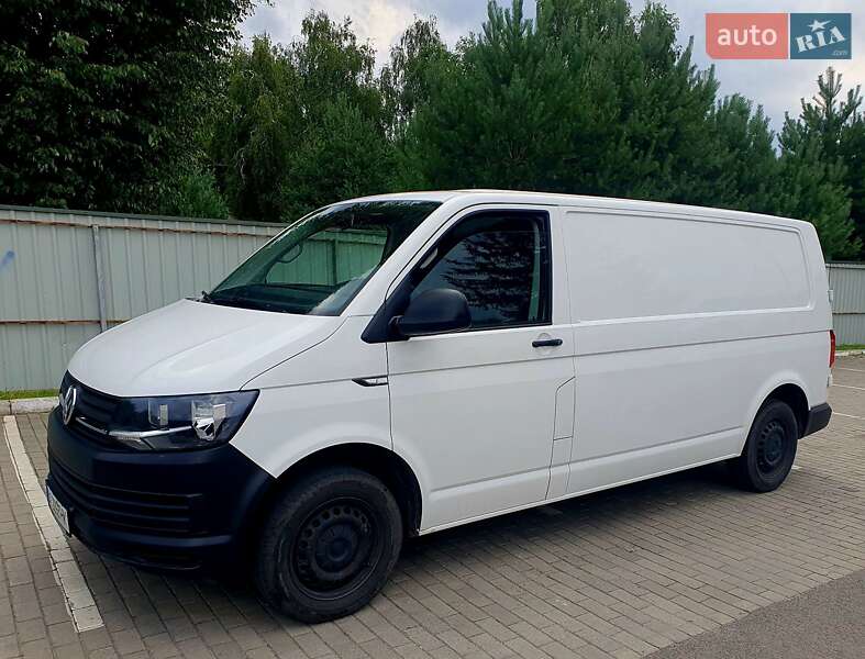 Грузовой фургон Volkswagen Transporter 2017 в 
