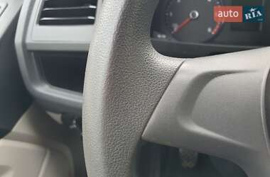 Грузовой фургон Volkswagen Transporter 2017 в 