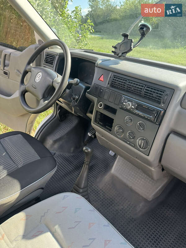 Минивэн Volkswagen Transporter 2001 в Киеве