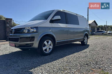 Минивэн Volkswagen Transporter 2014 в 