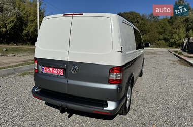 Минивэн Volkswagen Transporter 2014 в 