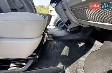 Минивэн Volkswagen Transporter 2014 в 