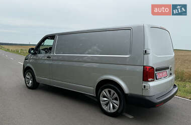Грузовой фургон Volkswagen Transporter 2021 в 