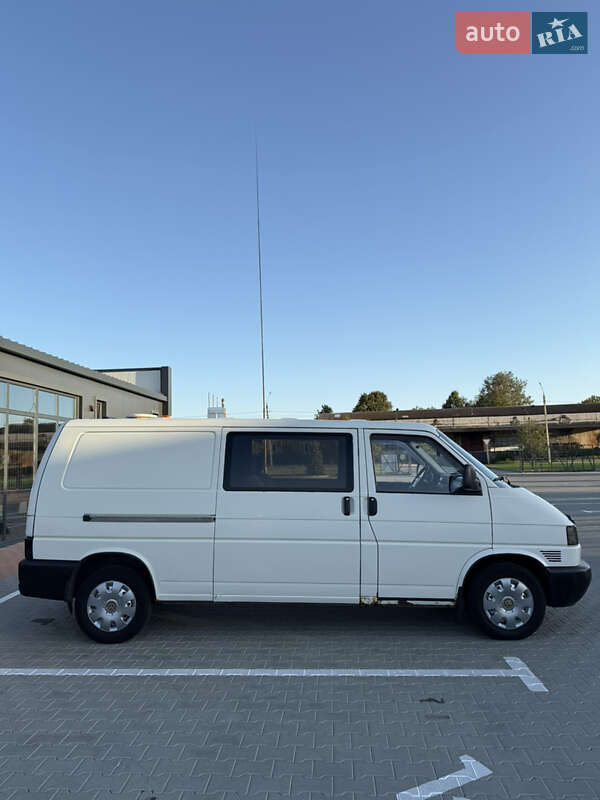 Минивэн Volkswagen Transporter 2001 в Виннице