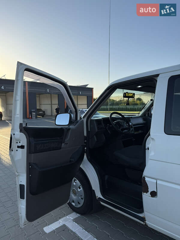 Минивэн Volkswagen Transporter 2001 в Виннице
