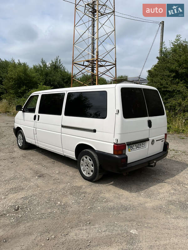 Минивэн Volkswagen Transporter 2001 в Городке