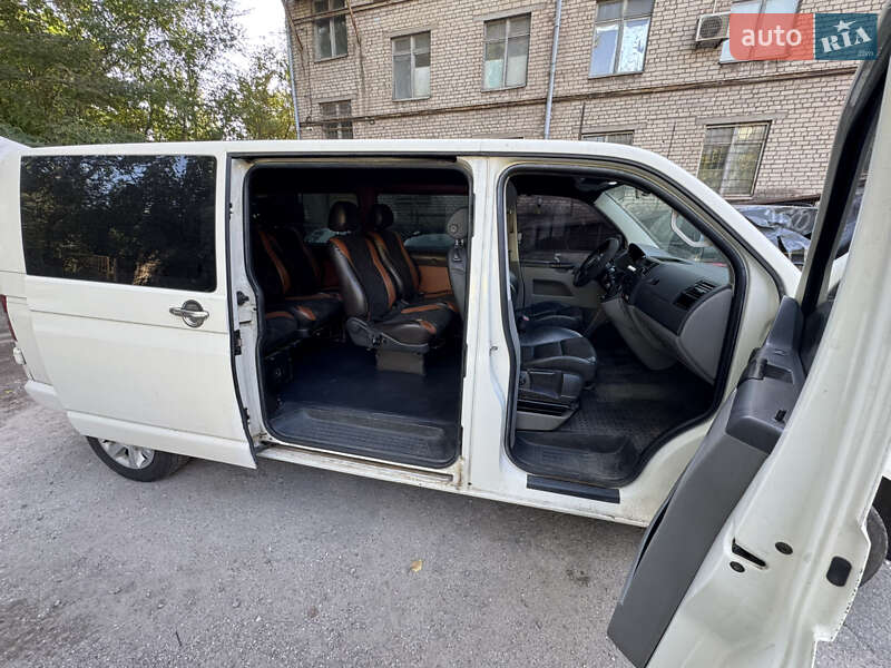Минивэн Volkswagen Transporter 2004 в Запорожье
